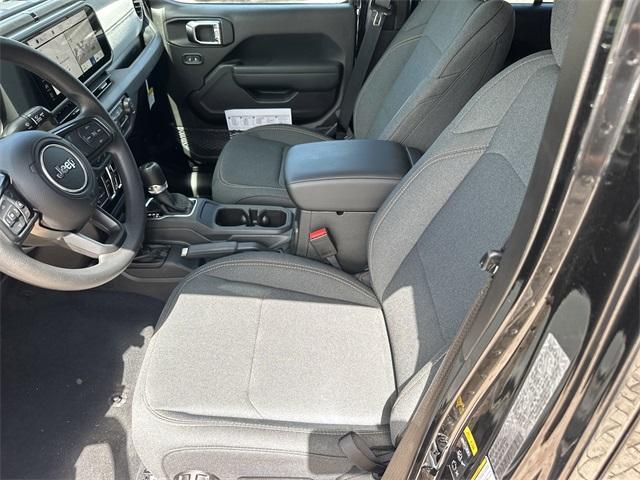 new 2025 Jeep Gladiator car, priced at $37,389