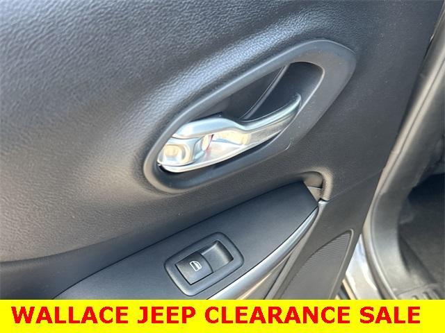 used 2021 Jeep Cherokee car, priced at $22,950