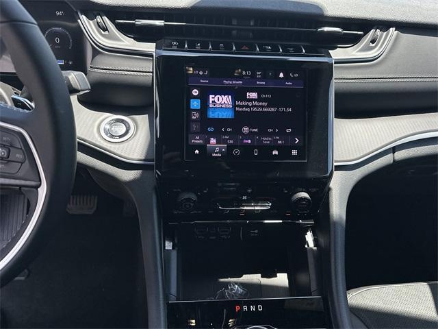 new 2025 Jeep Grand Cherokee L car, priced at $38,640