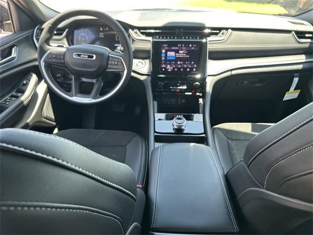 new 2025 Jeep Grand Cherokee L car, priced at $38,640