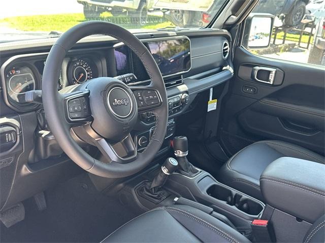new 2025 Jeep Gladiator car, priced at $45,814