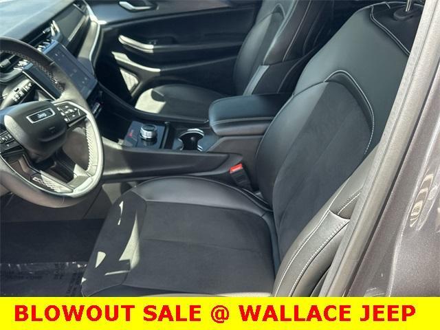 used 2024 Jeep Grand Cherokee car, priced at $32,921