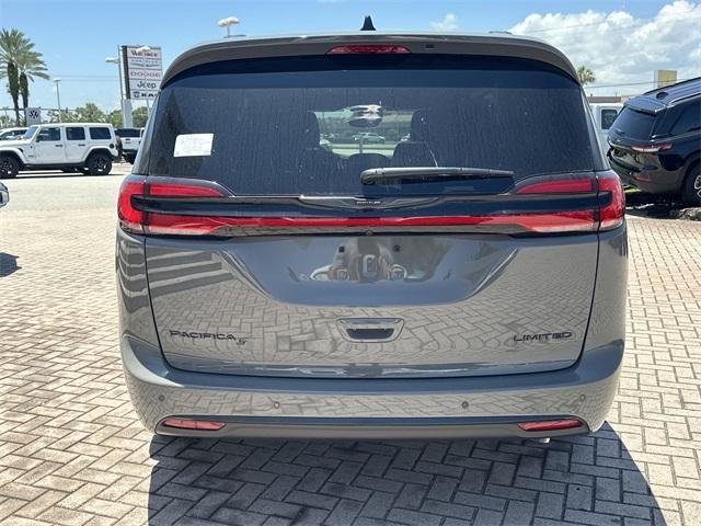 new 2025 Chrysler Pacifica car, priced at $47,377