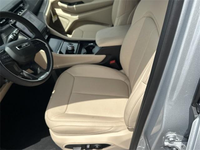 new 2025 Jeep Grand Cherokee L car, priced at $42,446