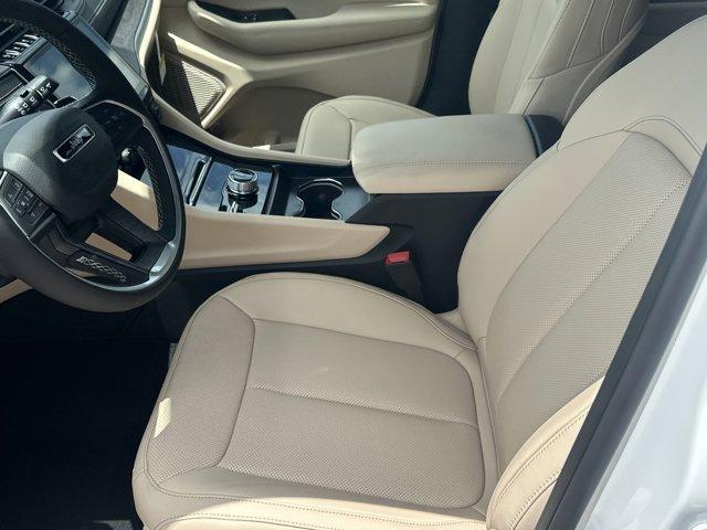 new 2025 Jeep Grand Cherokee L car, priced at $43,261