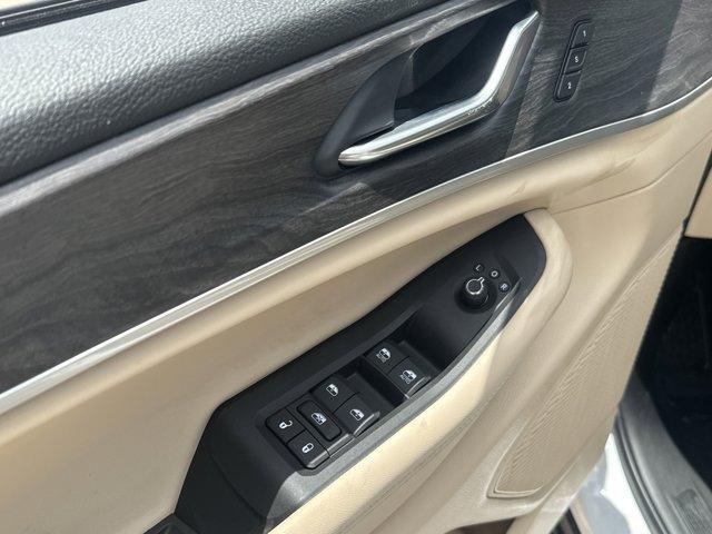 new 2025 Jeep Grand Cherokee L car, priced at $43,261