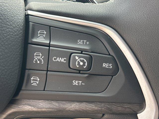 new 2025 Jeep Grand Cherokee L car, priced at $43,261