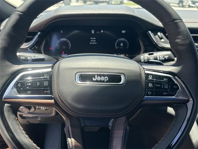 new 2025 Jeep Grand Cherokee car, priced at $57,557
