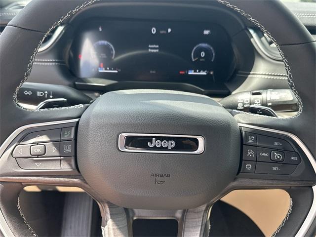 new 2025 Jeep Grand Cherokee car, priced at $42,954
