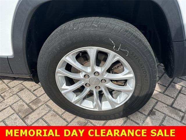 used 2020 Jeep Cherokee car, priced at $18,900