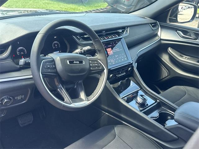 new 2025 Jeep Grand Cherokee car, priced at $35,469