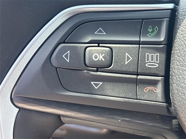 new 2025 Jeep Grand Cherokee car, priced at $35,469