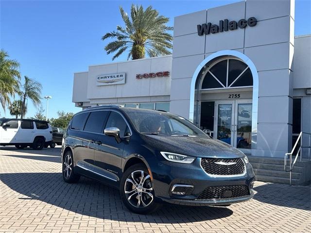 new 2025 Chrysler Pacifica car, priced at $55,920