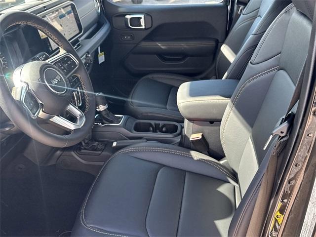 new 2025 Jeep Wrangler car, priced at $52,582