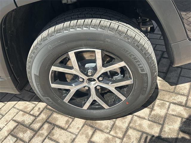 new 2025 Jeep Grand Cherokee L car, priced at $43,346