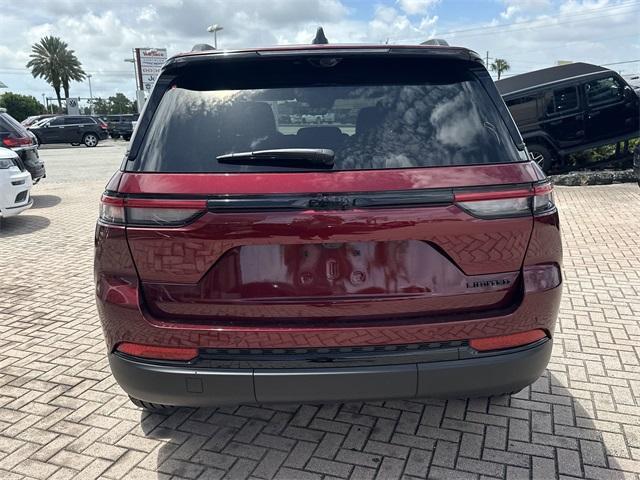 new 2025 Jeep Grand Cherokee car, priced at $42,969