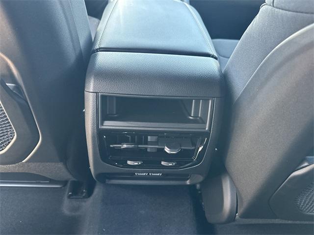 new 2025 Jeep Grand Cherokee car, priced at $34,657