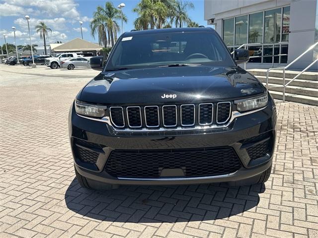 new 2025 Jeep Grand Cherokee car, priced at $34,657