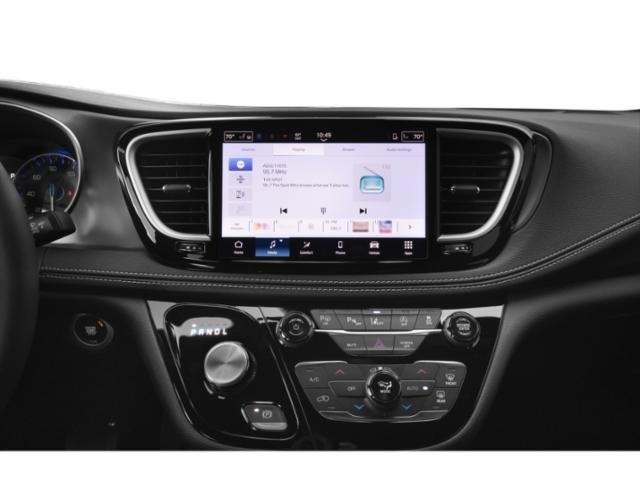 new 2025 Chrysler Pacifica car, priced at $43,697