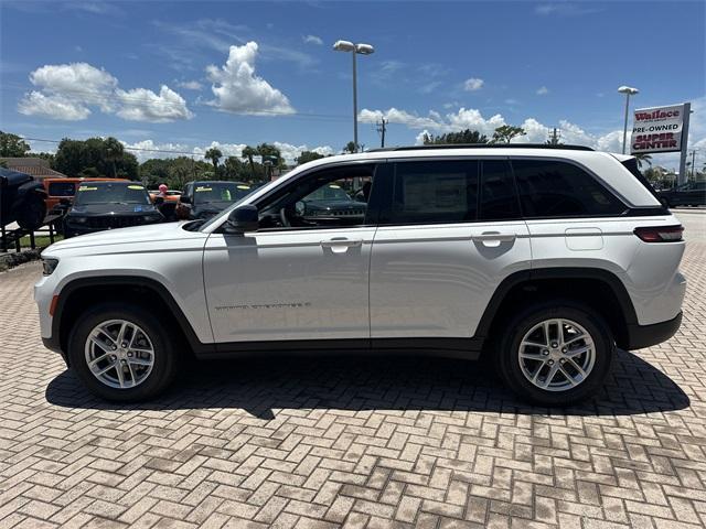 new 2025 Jeep Grand Cherokee car, priced at $38,099