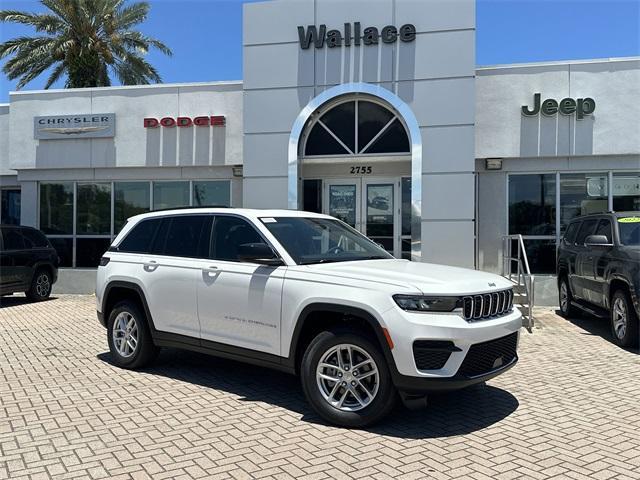 new 2025 Jeep Grand Cherokee car, priced at $38,099