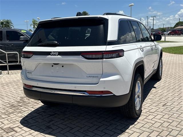 new 2025 Jeep Grand Cherokee car, priced at $38,099