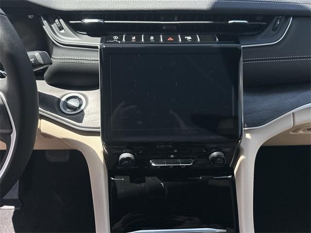 new 2025 Jeep Grand Cherokee L car, priced at $37,938