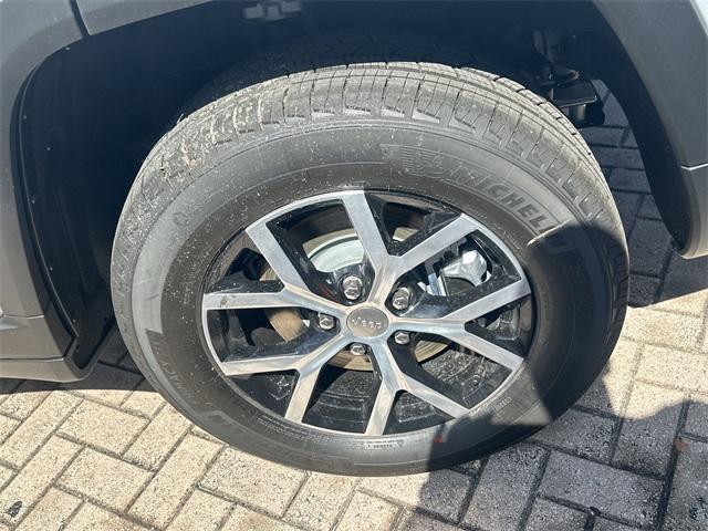 new 2025 Jeep Grand Cherokee L car, priced at $38,456