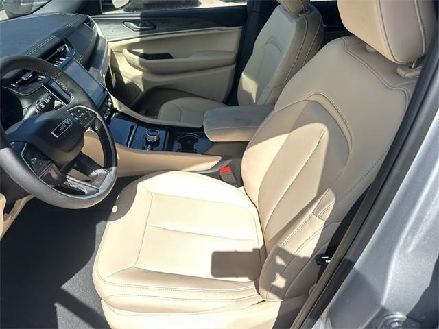 new 2025 Jeep Grand Cherokee L car, priced at $38,456