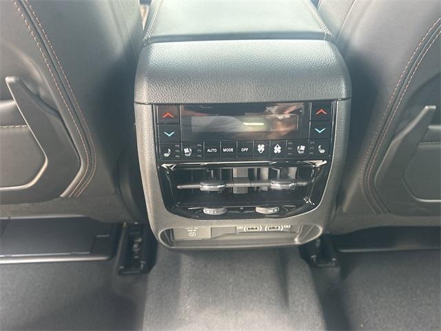 new 2025 Jeep Grand Cherokee L car, priced at $56,015