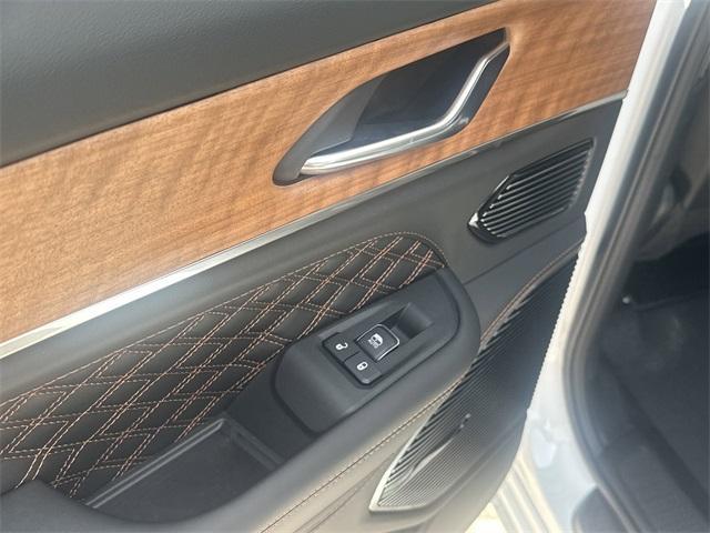 new 2025 Jeep Grand Cherokee L car, priced at $56,015