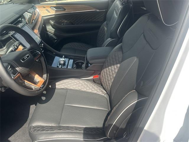 new 2025 Jeep Grand Cherokee L car, priced at $56,015