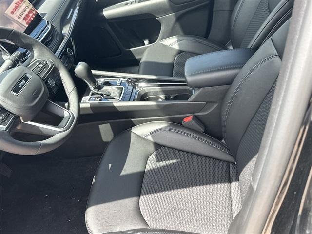 new 2025 Jeep Compass car, priced at $25,149