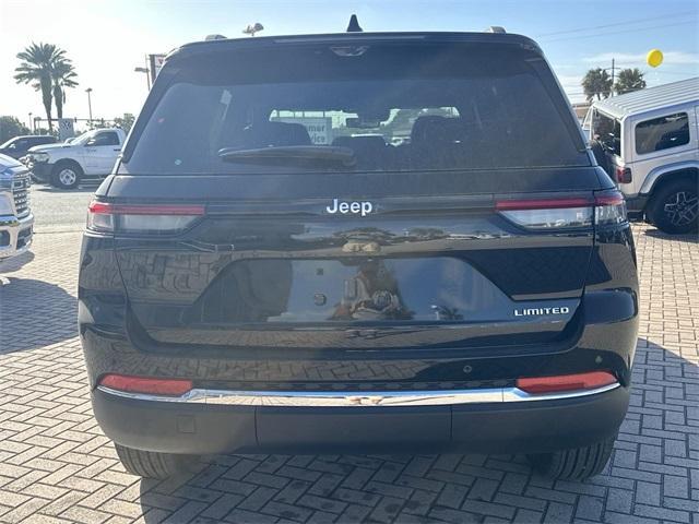 new 2025 Jeep Grand Cherokee car, priced at $42,813