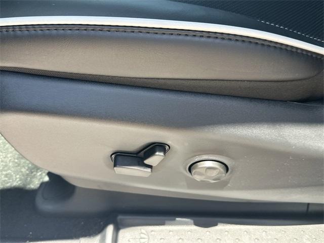 new 2025 Chrysler Pacifica car, priced at $46,946