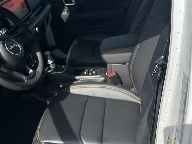 new 2025 Jeep Gladiator car, priced at $44,923