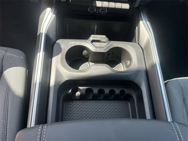 new 2025 Ram 1500 car, priced at $46,589