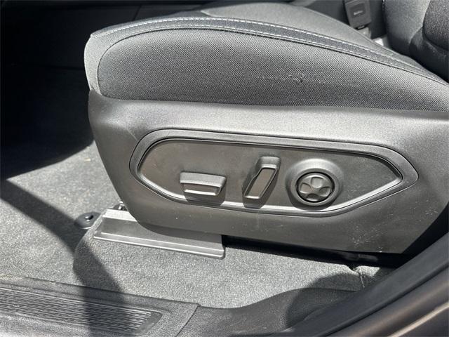 new 2025 Jeep Grand Cherokee L car, priced at $34,905