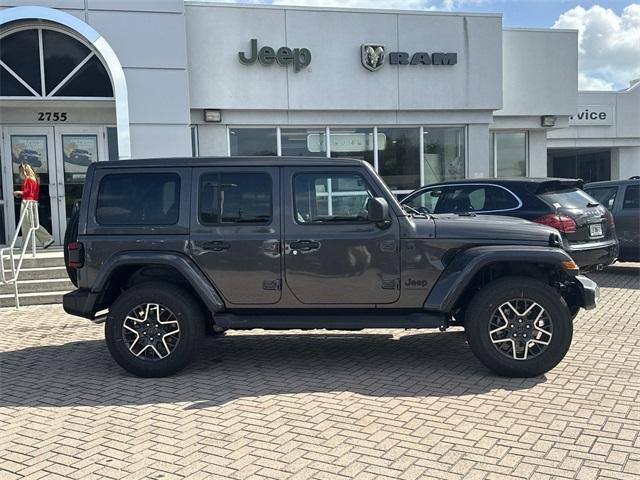 new 2025 Jeep Wrangler car, priced at $52,522