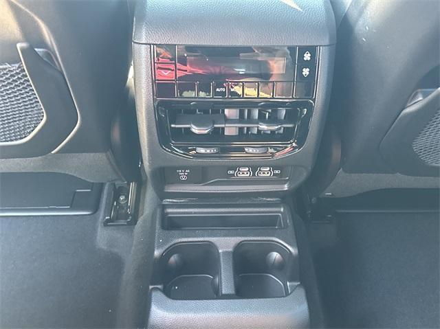new 2025 Jeep Grand Cherokee L car, priced at $34,749