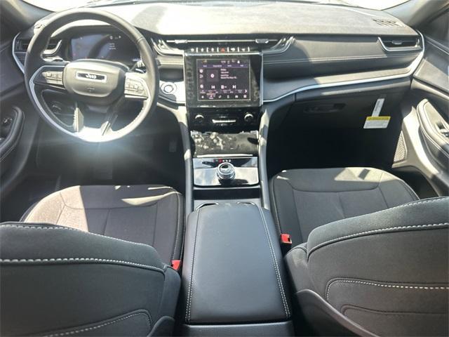 new 2025 Jeep Grand Cherokee L car, priced at $33,355