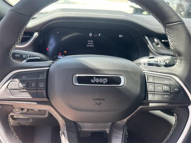 new 2025 Jeep Grand Cherokee car, priced at $44,214