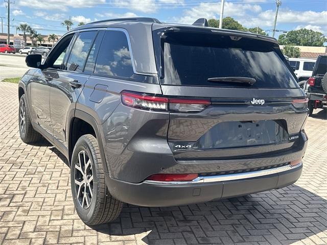 new 2025 Jeep Grand Cherokee car, priced at $44,214