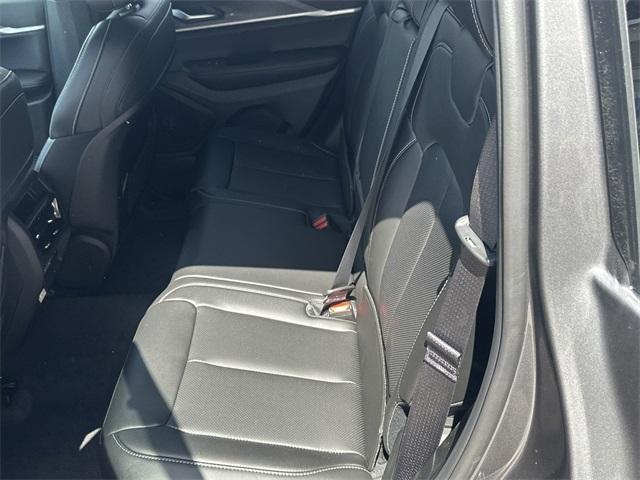 new 2025 Jeep Grand Cherokee car, priced at $44,214
