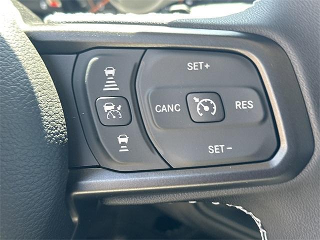 new 2025 Jeep Wrangler car, priced at $43,804