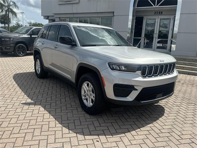 new 2024 Jeep Grand Cherokee car, priced at $33,415