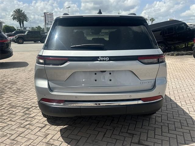new 2024 Jeep Grand Cherokee car, priced at $33,415