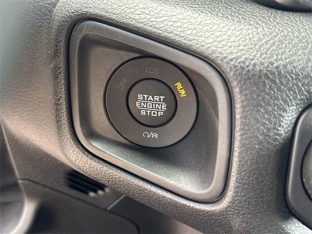 new 2025 Jeep Wrangler car, priced at $45,718