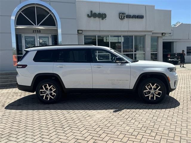 new 2025 Jeep Grand Cherokee L car, priced at $42,828