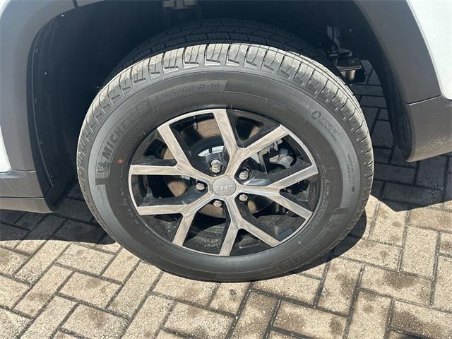 new 2025 Jeep Grand Cherokee L car, priced at $42,828